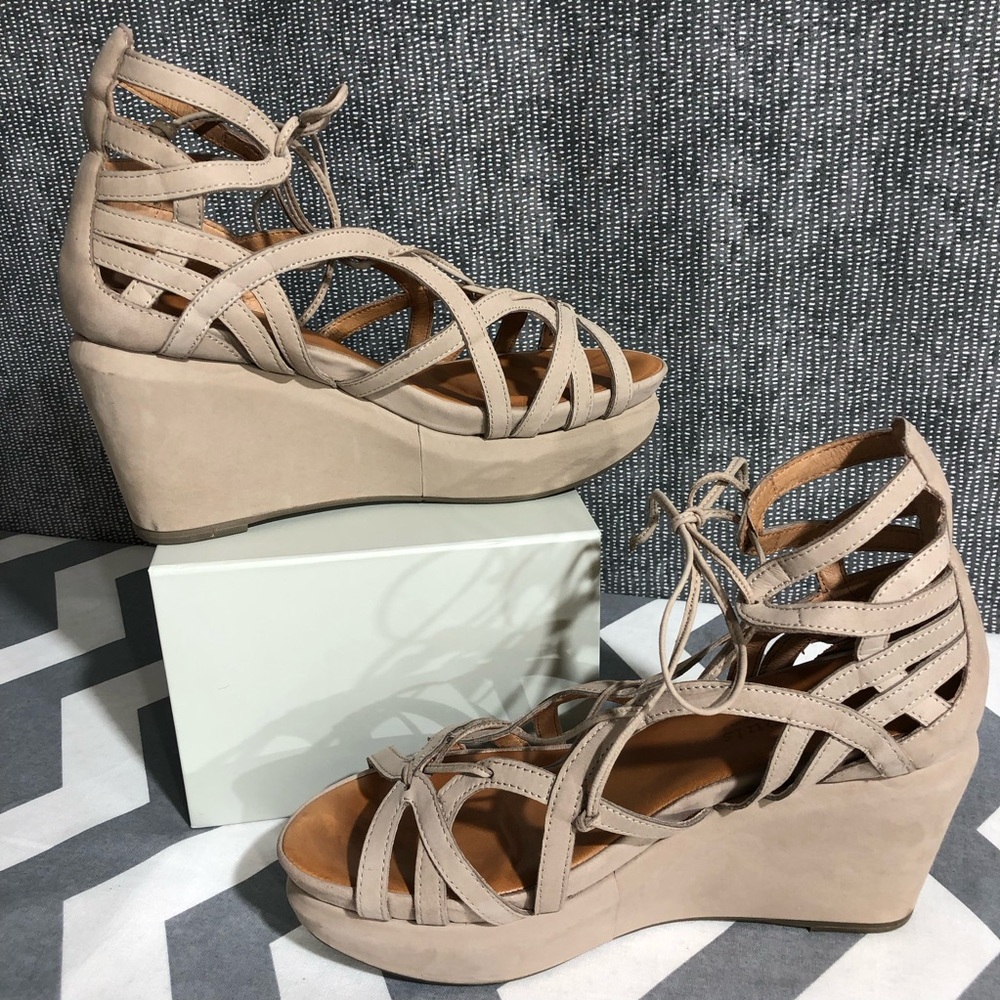 Gentle Souls JOY Platform Wedge Sandal